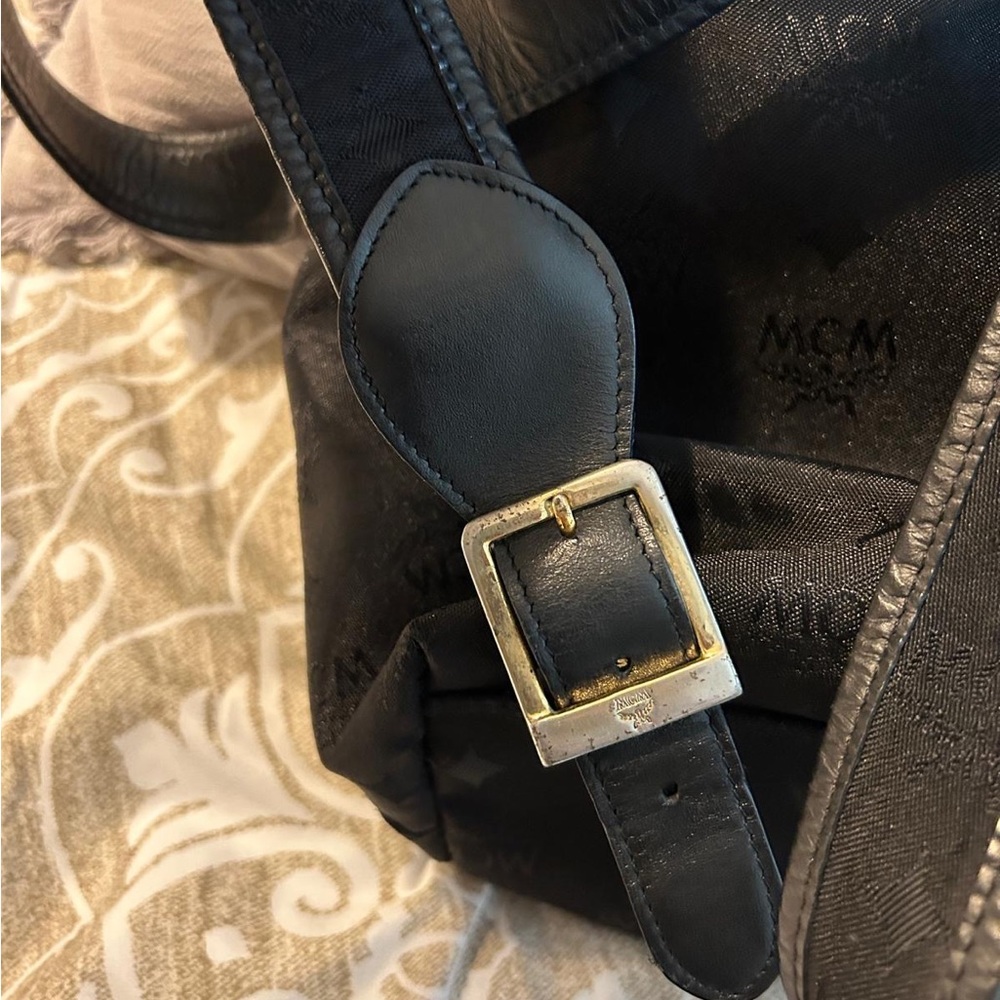 Backpack - Picture 9 of 11